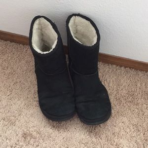 Short Black Boots Size 8